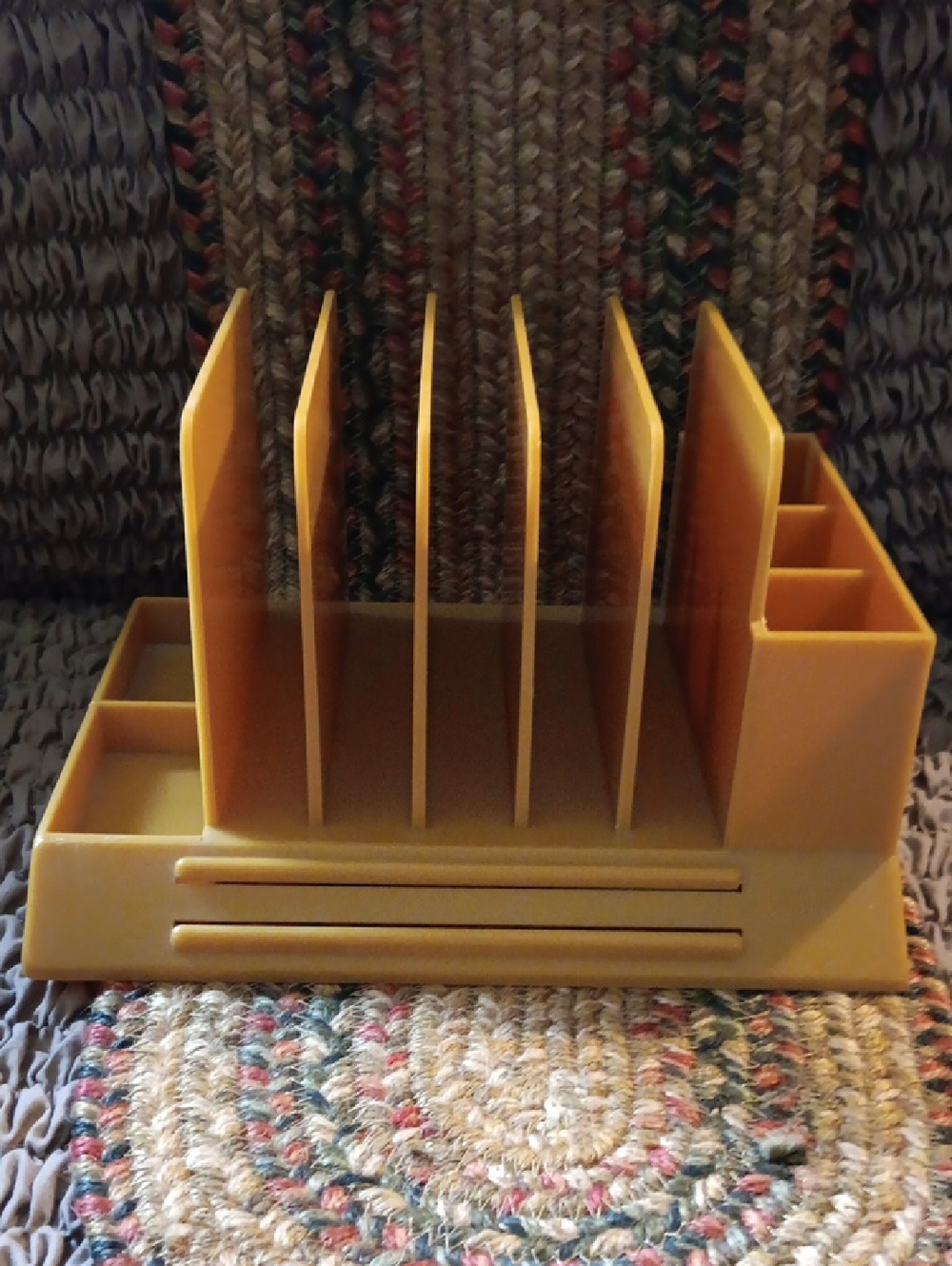 Vintage Max Klein Yellow Plastic Desk Letter & Pen Organizer. 8"Wx5"Hx6 1/4"D